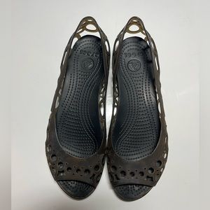 Crocs size 8 jelly shoe like sandals